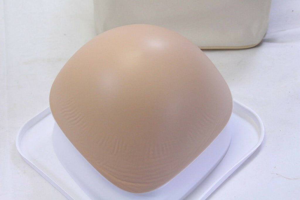 Natura Xtra Light Breast Form Size 8 O6917