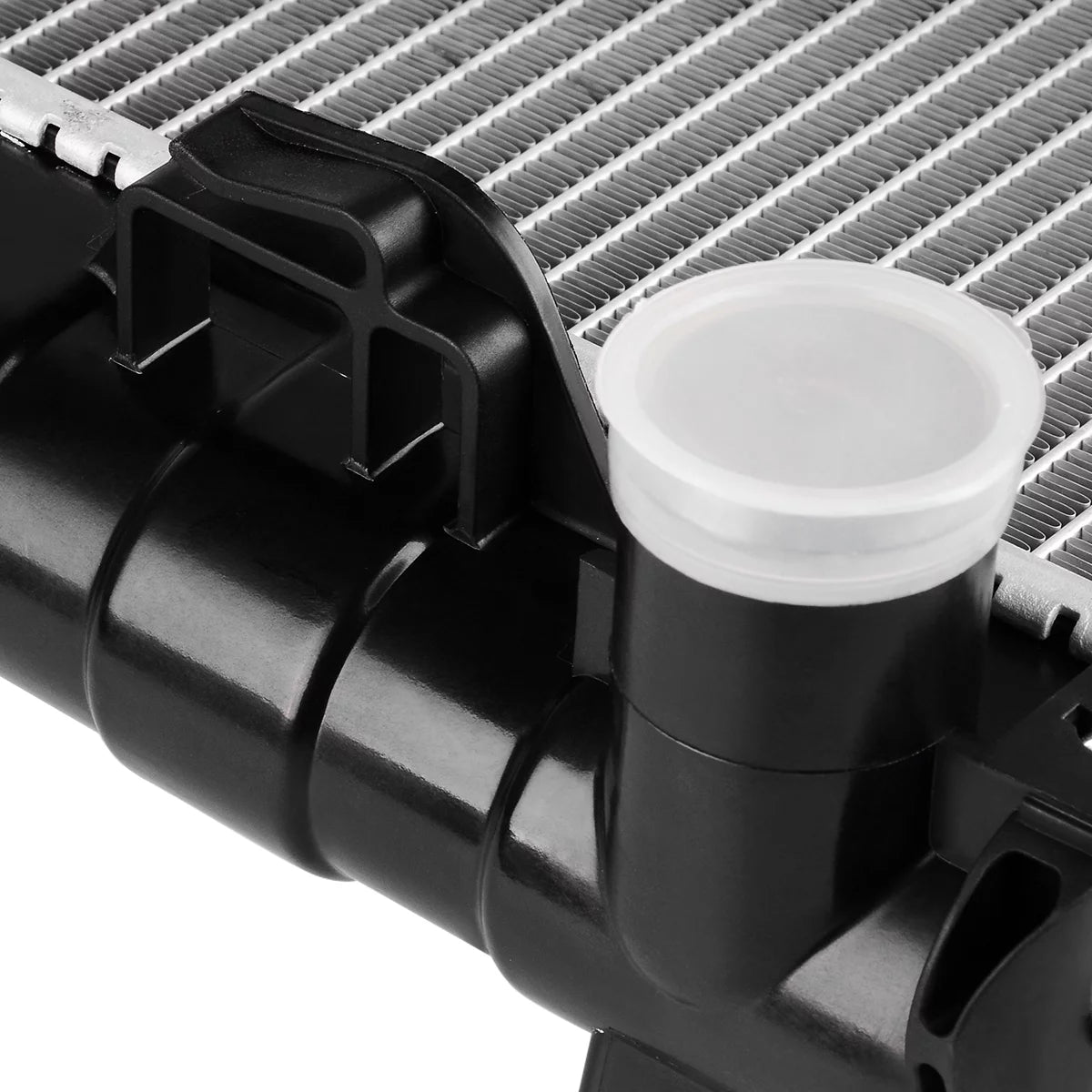 Radiator For 2001-2004 Dodge Caravan Voyager Chrysler Town & Country 3.3 3.8L U8847