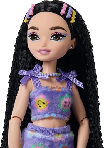 Renee Posable Roller Skating Fashion Doll with Black Hair, 12 Pieces D2869