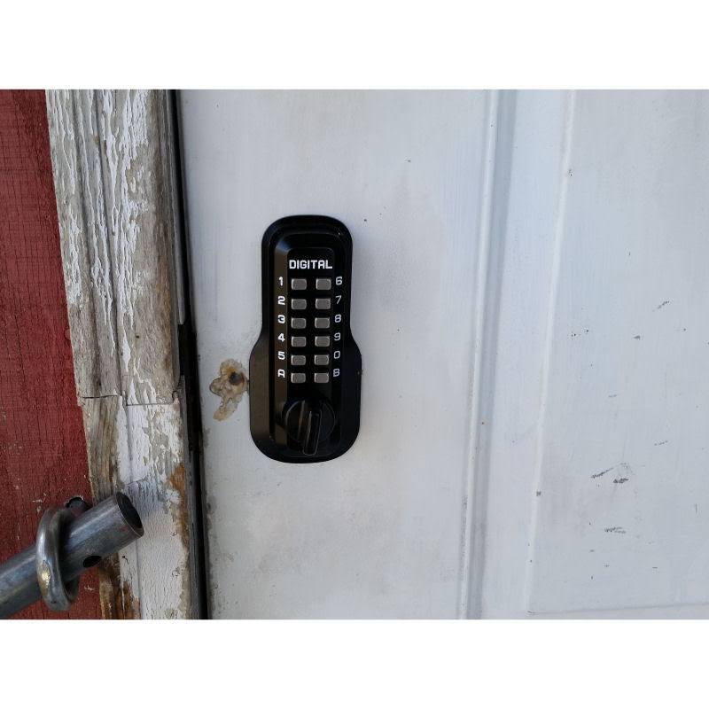 Digital Keyless Deadbolt M81898