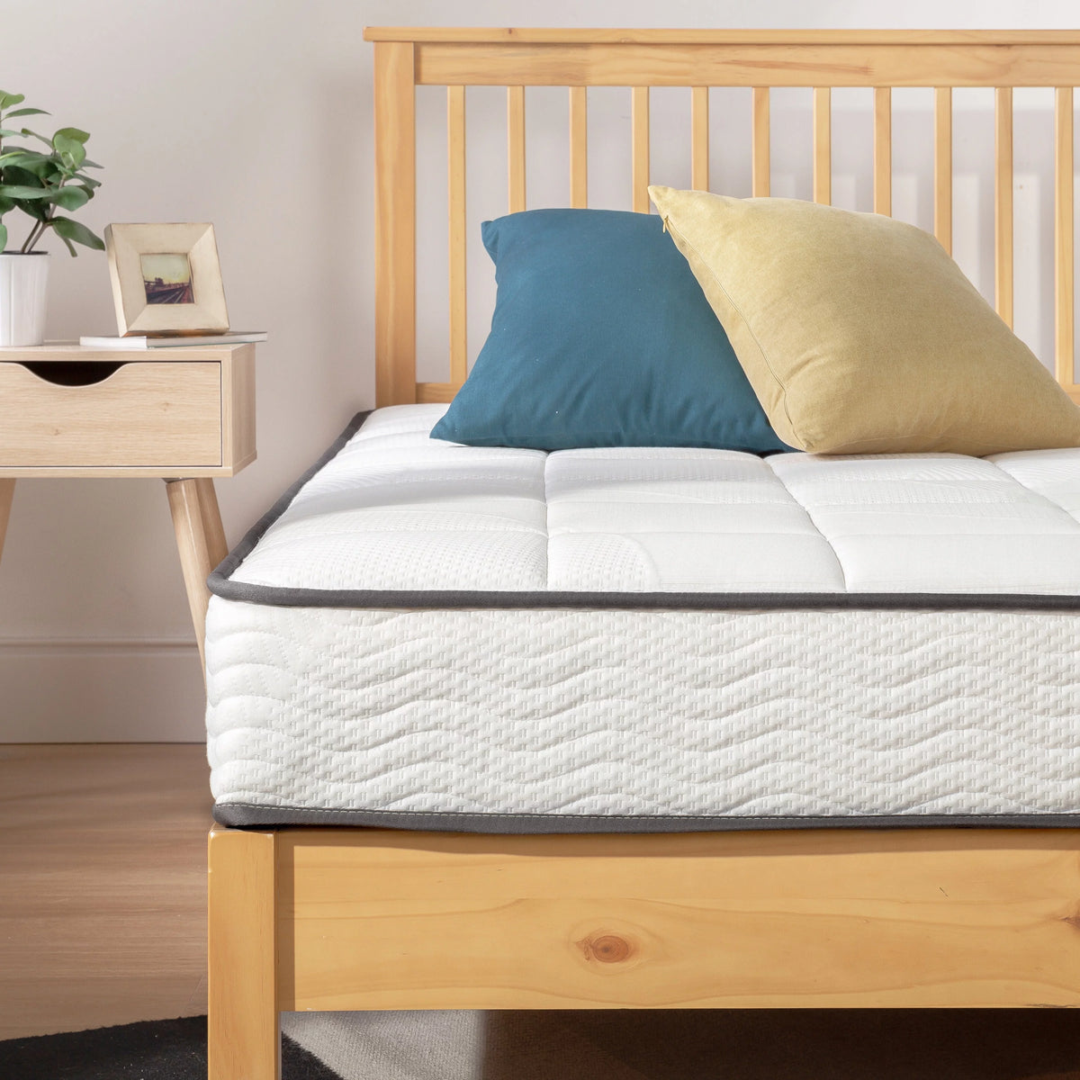 8" Bonnell Spring Mattress with Comfort Foam Top, Full U978