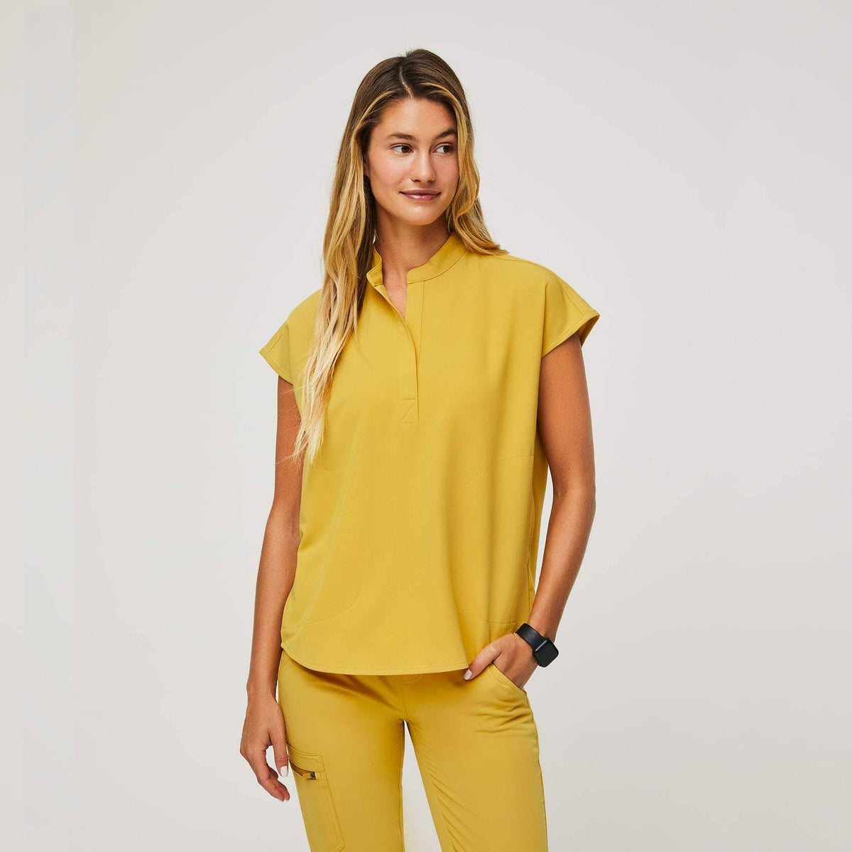 Gold XS Scrub Top J537